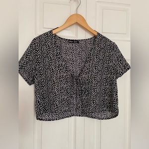 SHEIN tie-front short sleeve floral black and white top